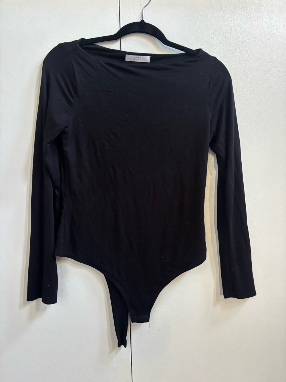 gaze Black Long-Sleeve Top